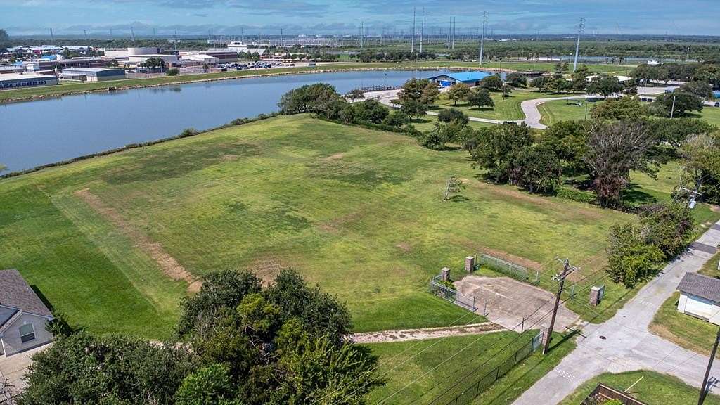 3 Acres of Residential Land for Sale in Freeport, Texas