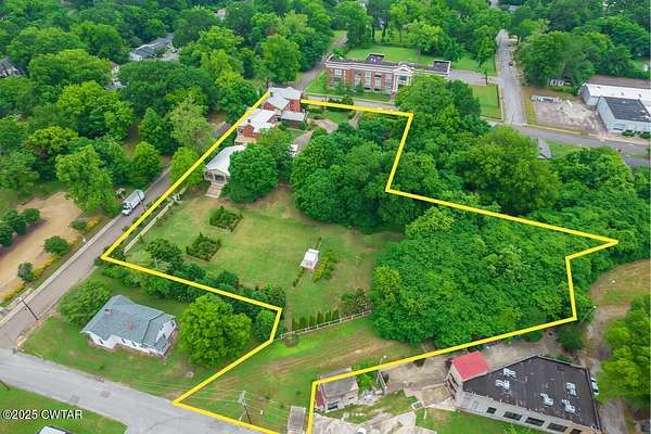 2.8 Acres of Improved Mixed-Use Land for Sale in Jackson, Tennessee
