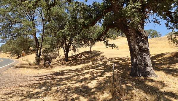 2.8 Acres of Land for Sale in Lakeport, California