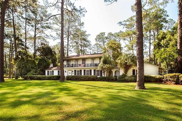 1.59 Acres of Land with Home for Sale in Waycross, Georgia