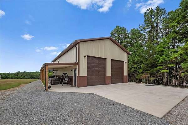 8 Acres of Land with Home for Sale in Eureka Springs, Arkansas