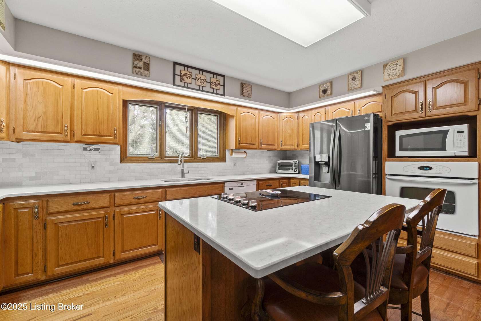 9 Acres of Residential Land with Home for Sale in Brooks, Kentucky