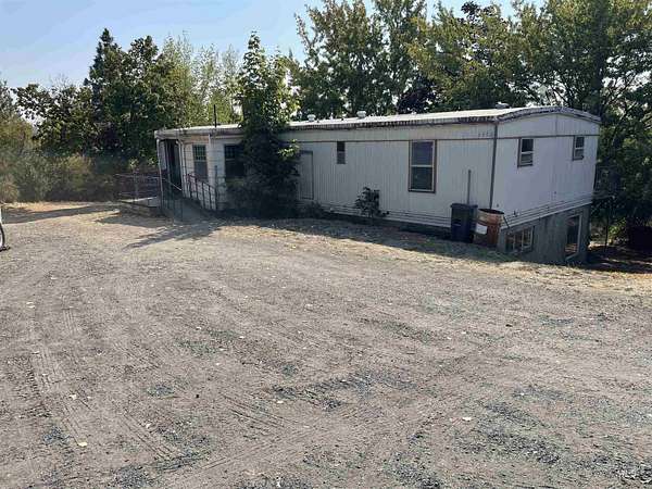 5 Acres of Residential Land with Home for Sale in Moscow, Idaho