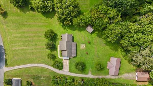 2.35 Acres of Residential Land with Home for Sale in Ringgold, Georgia