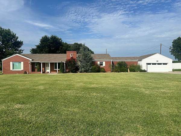 10 Acres of Residential Land with Home for Sale in Seiling, Oklahoma