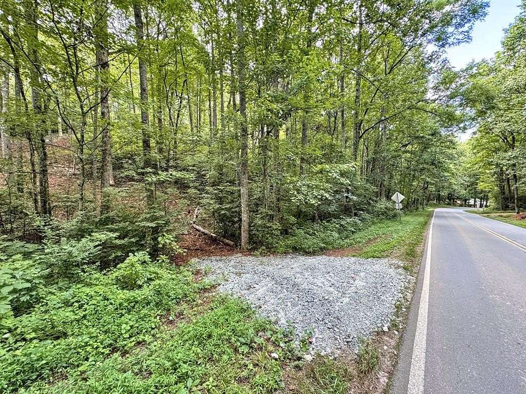 1 Acre of Residential Land for Sale in Franklin, North Carolina