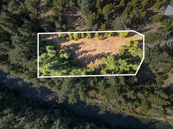 1 Acre of Residential Land for Sale in Gasquet, California