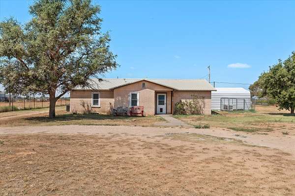 1.59 Acres of Residential Land with Home for Sale in Levelland, Texas