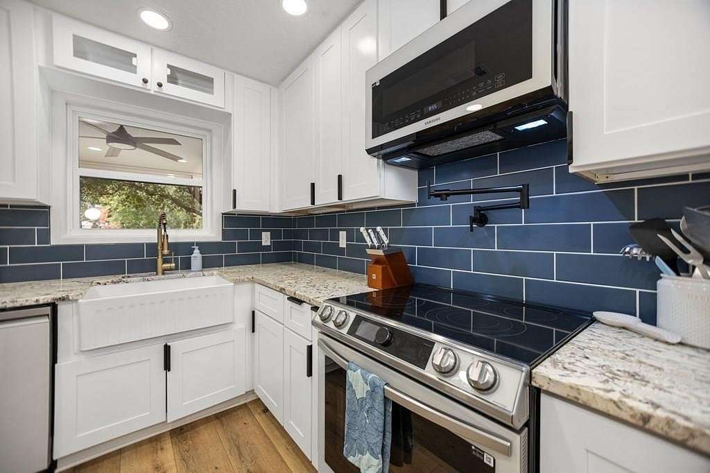 5 Acres of Residential Land with Home for Sale in Huntington, Texas