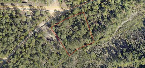 1 Acre of Residential Land for Sale in DeFuniak Springs, Florida