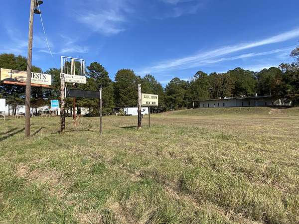 3.85 Acres of Land for Sale in Columbus, Mississippi
