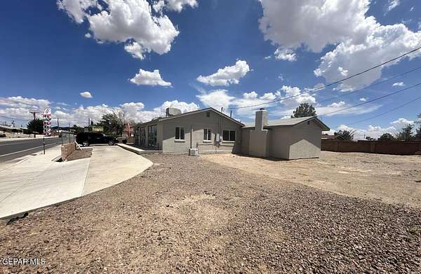 0.29 Acres of Mixed-Use Land for Sale in Anthony, Texas