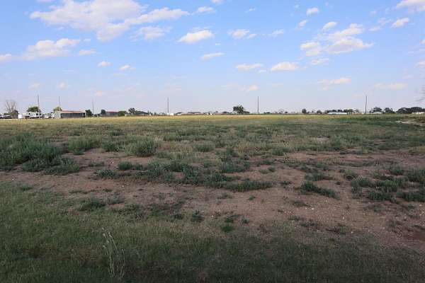 10.8 Acres of Land for Sale in Hereford, Texas