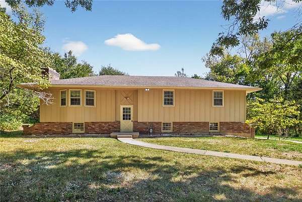 12.9 Acres of Land with Home for Sale in Basehor, Kansas