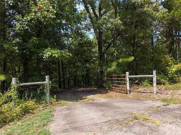3 Acres of Residential Land for Sale in Van Buren, Arkansas