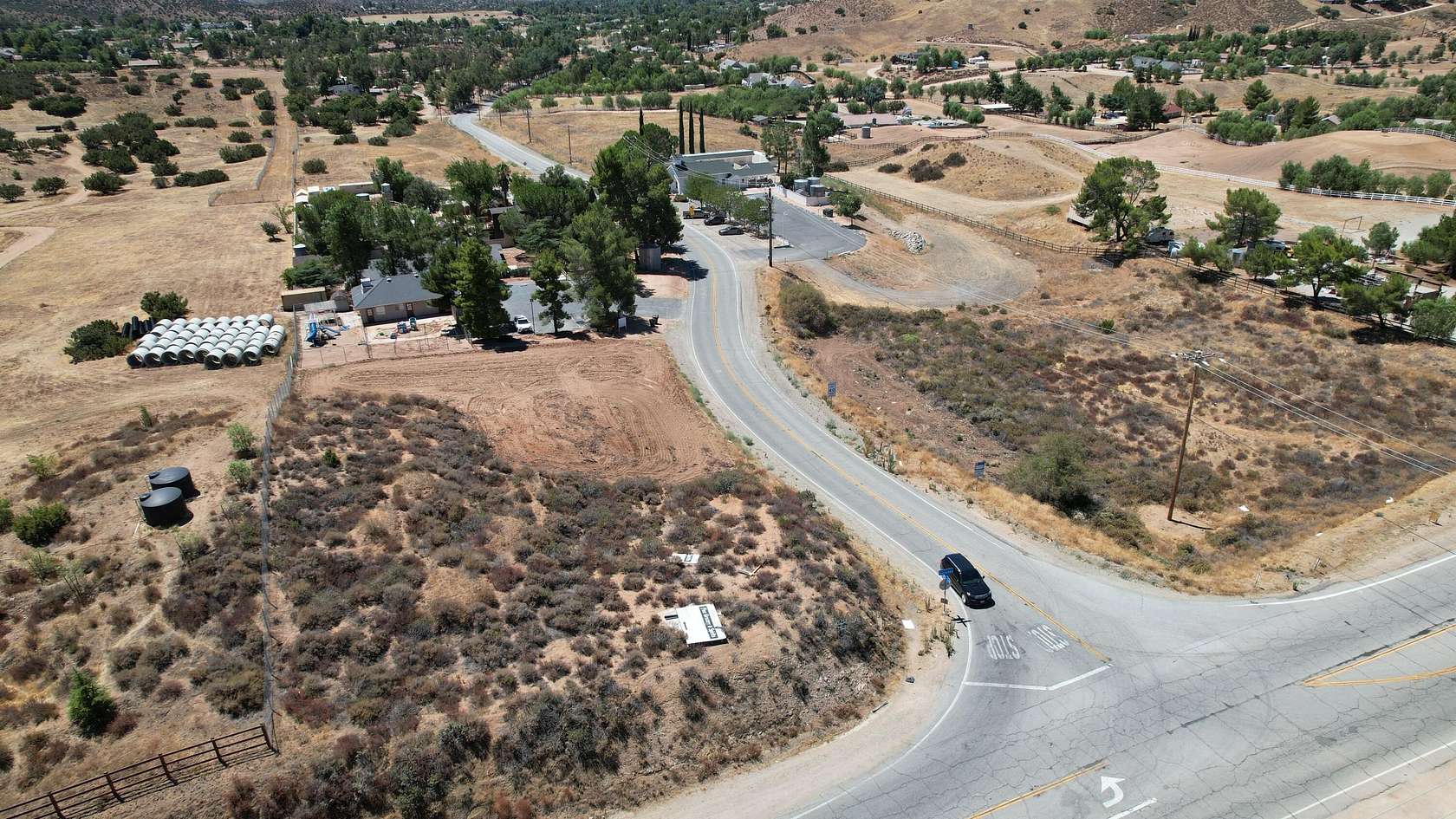 1.7 Acres of Commercial Land for Sale in Agua Dulce, California