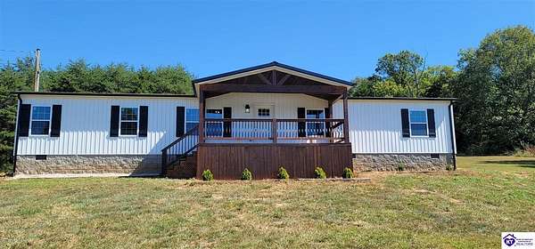 2.3 Acres of Residential Land with Home for Sale in Munfordville, Kentucky