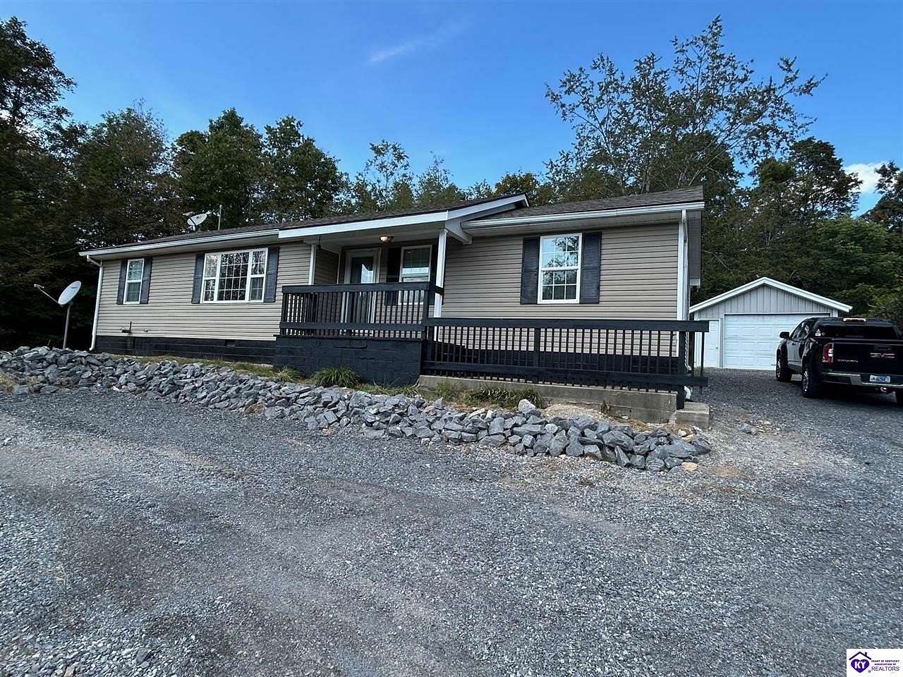 6 Acres of Residential Land with Home for Sale in Campbellsville, Kentucky