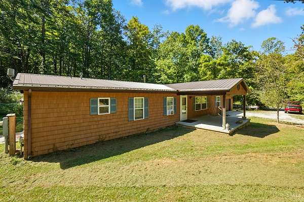 5 Acres of Residential Land with Home for Sale in Washington Township, Ohio