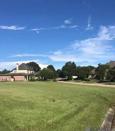 0.6 Acres of Residential Land for Sale in Baton Rouge, Louisiana