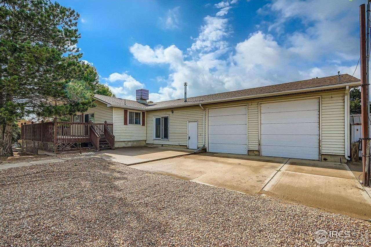 9.67 Acres of Residential Land with Home for Sale in Johnstown, Colorado