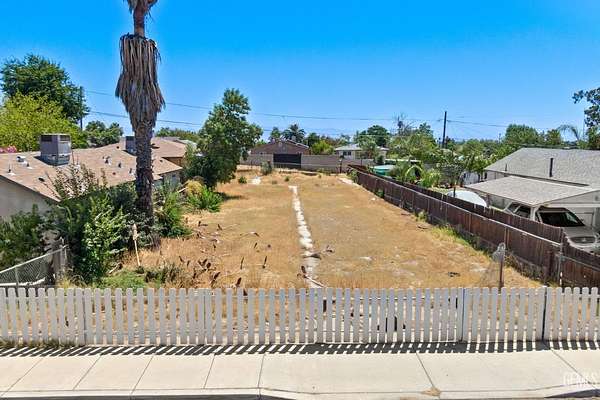 0.17 Acres of Residential Land for Sale in Bakersfield, California