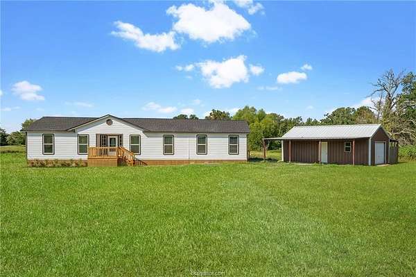 4 Acres of Residential Land with Home for Sale in Bedias, Texas