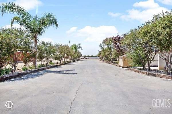 11.8 Acres of Land for Sale in Shafter, California