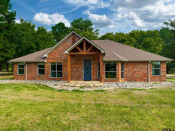 9.15 Acres of Land with Home for Sale in Arp, Texas