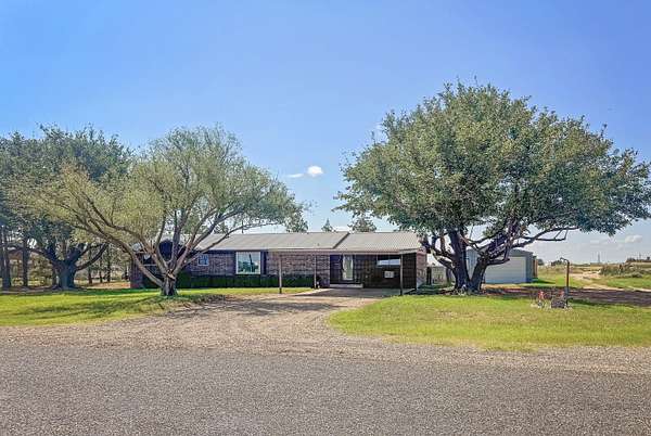 5.25 Acres of Residential Land with Home for Sale in Denver City, Texas