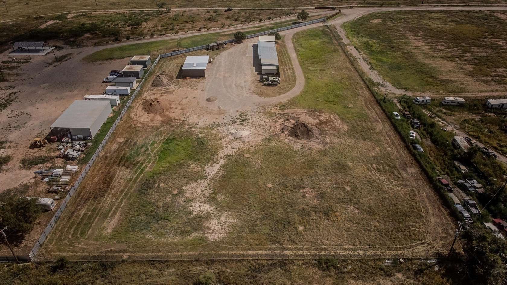 3.4 Acres of Improved Commercial Land for Sale in Lubbock, Texas