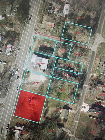 2.1 Acres of Commercial Land for Sale in Mineola, Texas