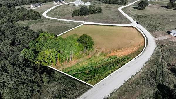 2.24 Acres of Residential Land for Sale in Winona, Texas