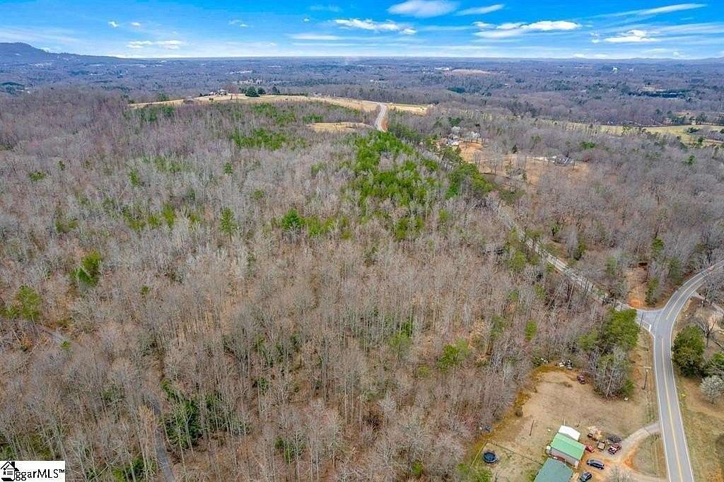 7 Acres of Land for Sale in Travelers Rest, South Carolina
