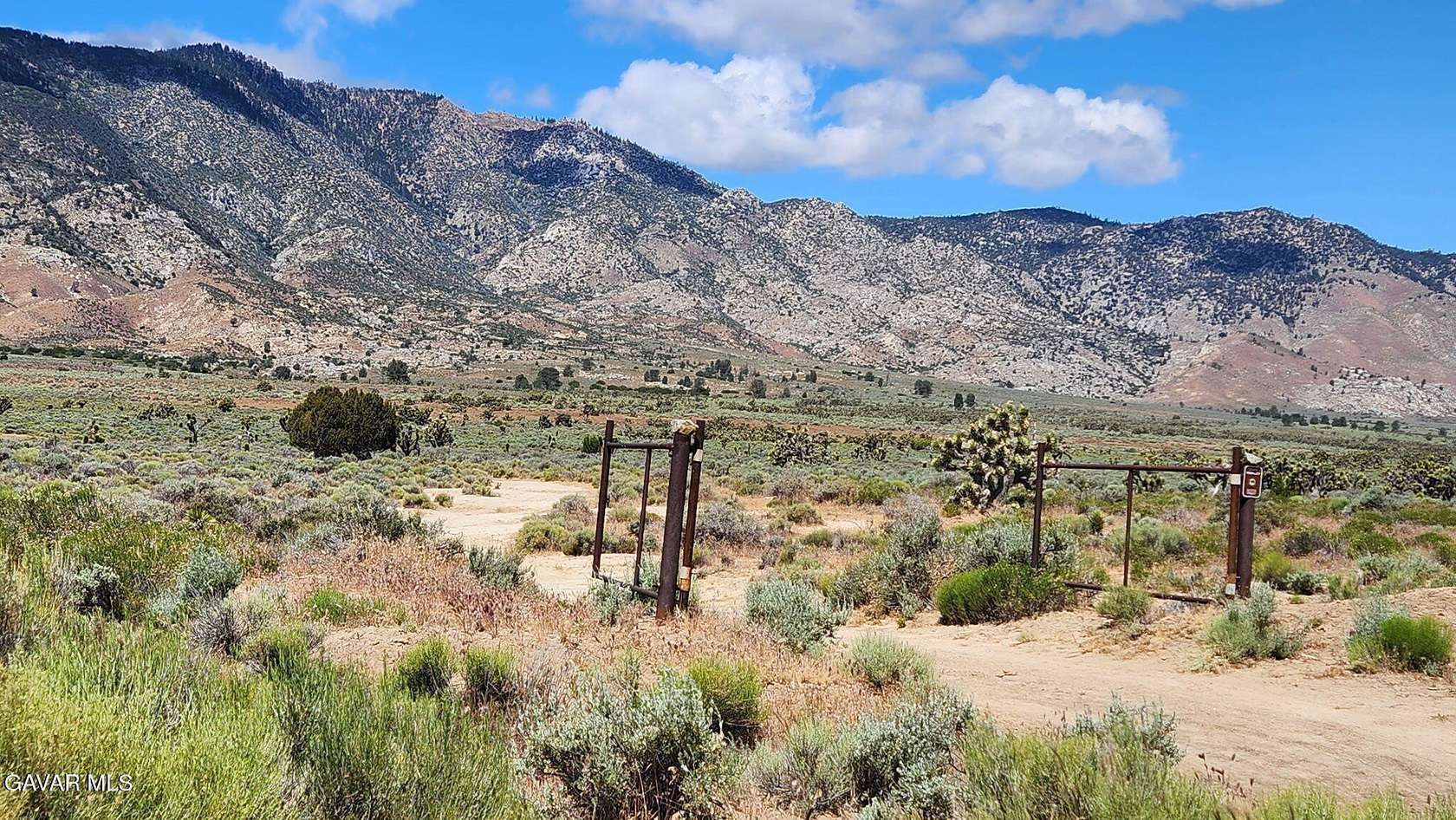 10 Acres of Land for Sale in Cantil, California