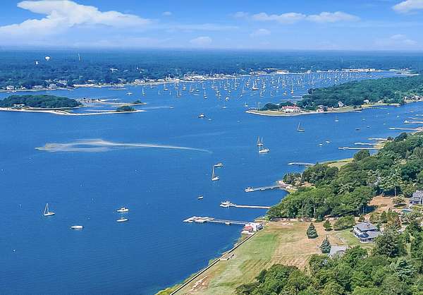 4.48 Acres of Residential Land with Home for Sale in Marion, Massachusetts