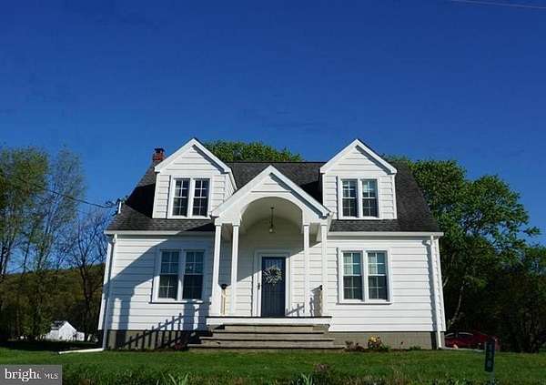 11.4 Acres of Land with Home for Sale in Tamaqua, Pennsylvania