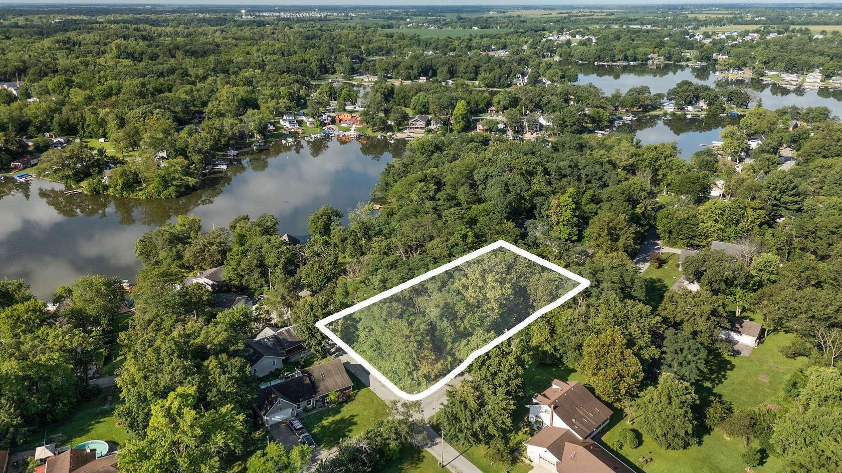 0.49 Acres of Residential Land for Sale in Lowell, Indiana