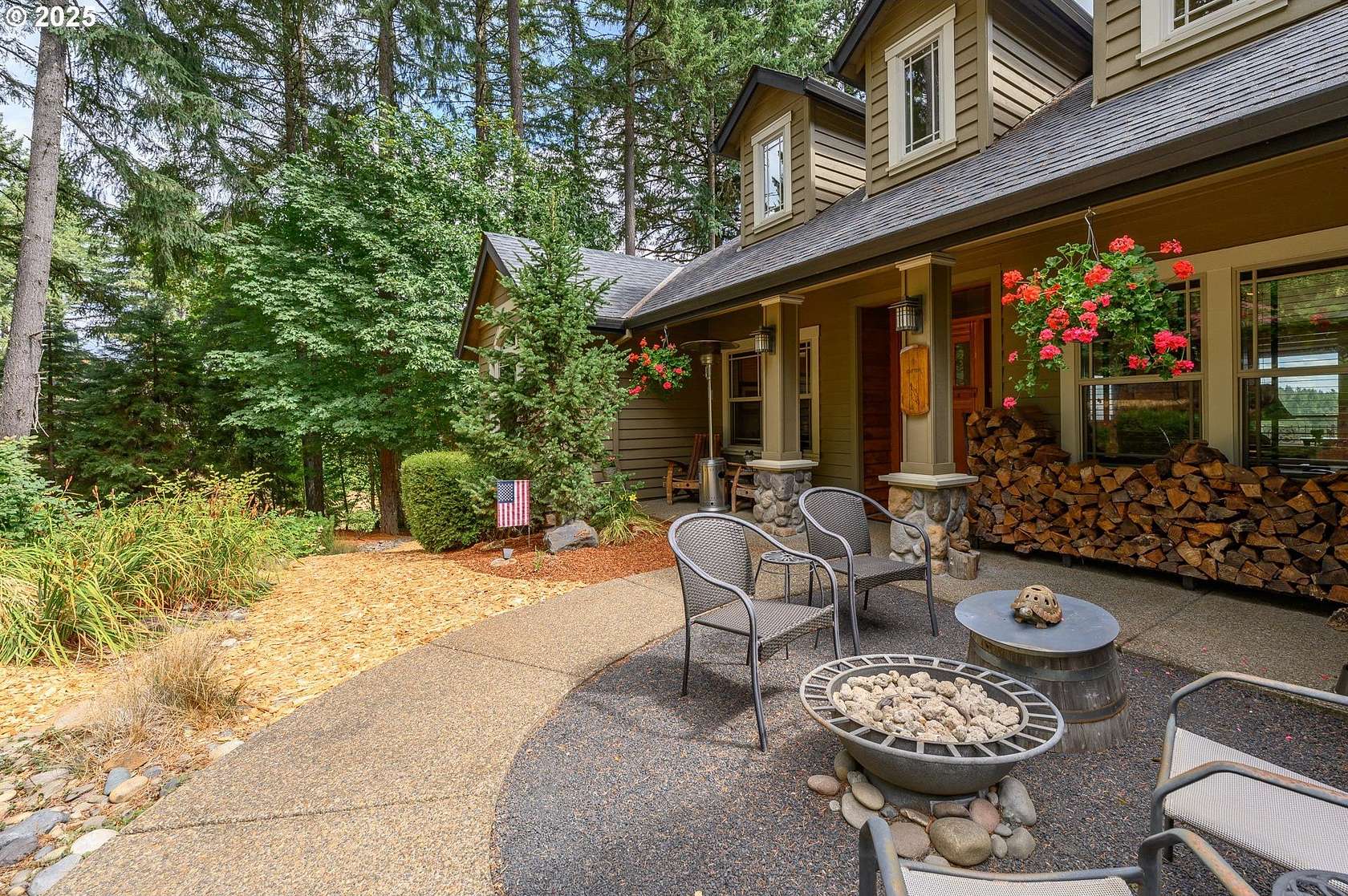 3 Acres of Land with Home for Sale in McMinnville, Oregon