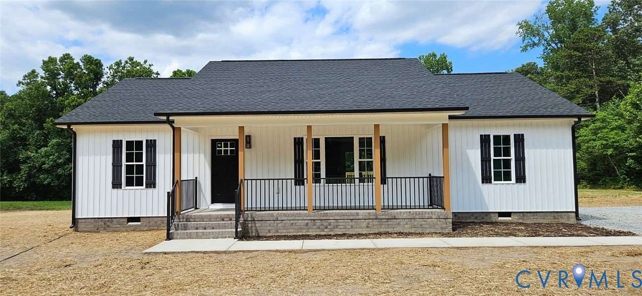 5 Acres of Residential Land with Home for Sale in Dunnsville, Virginia