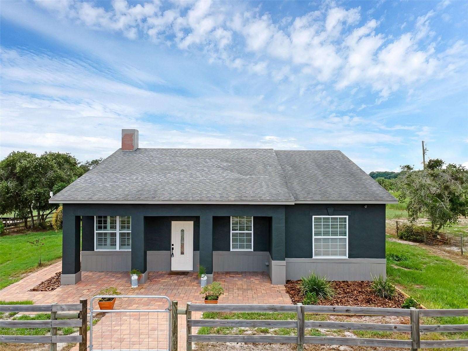 3 Acres of Residential Land with Home for Sale in Frostproof, Florida