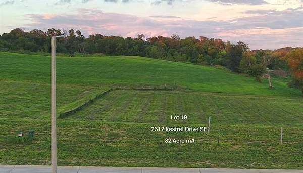 0.32 Acres of Residential Land for Sale in Cedar Rapids, Iowa