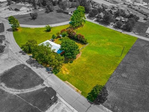 2 Acres of Improved Mixed-Use Land for Sale in Atoka, Oklahoma