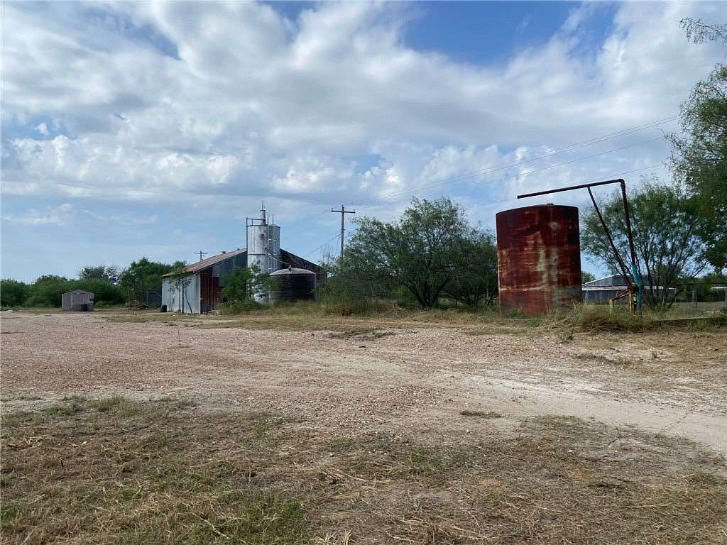 8.37 Acres of Improved Residential Land for Sale in Alice, Texas