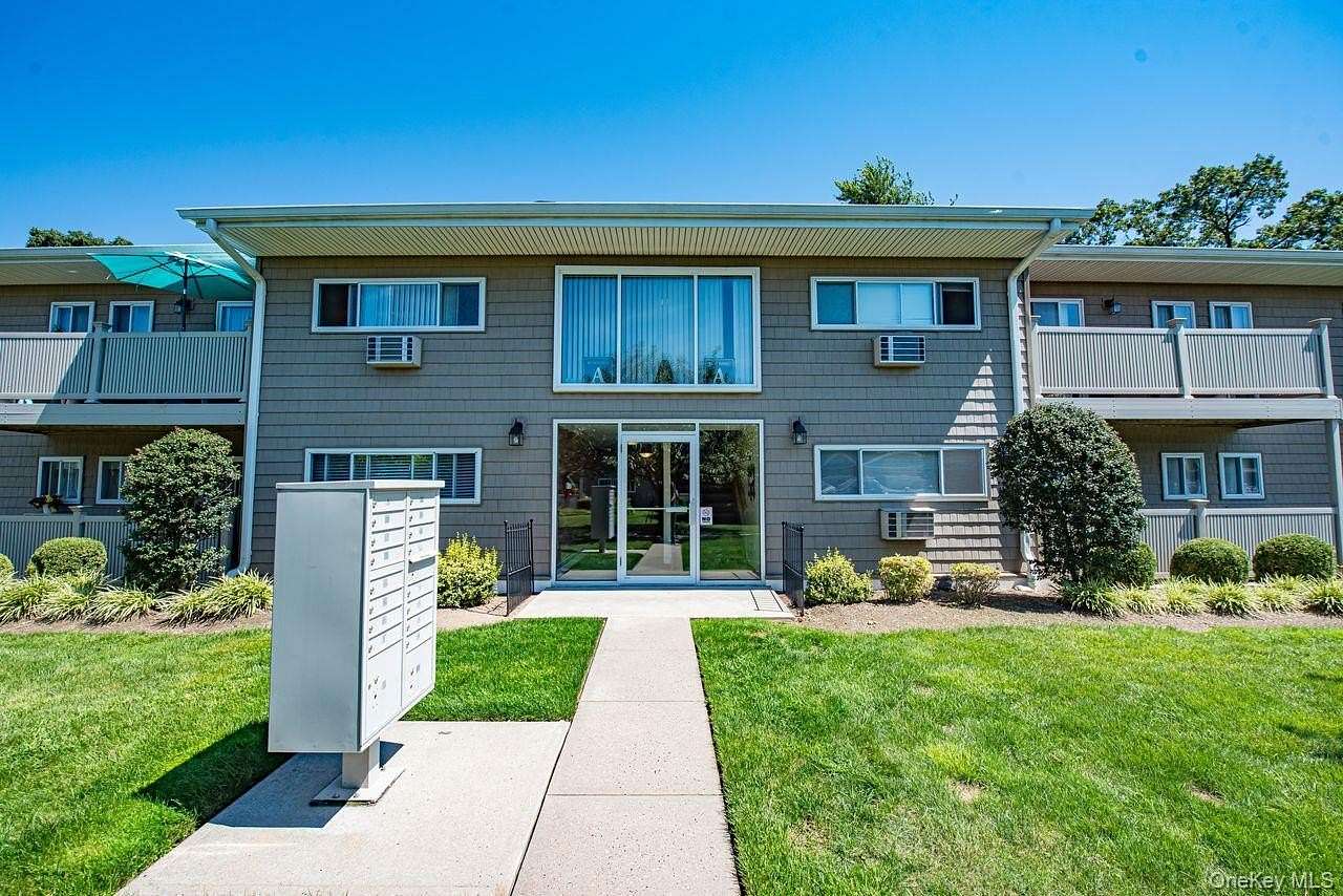 1.5 Acres of Residential Land with Home for Sale in Smithtown, New York