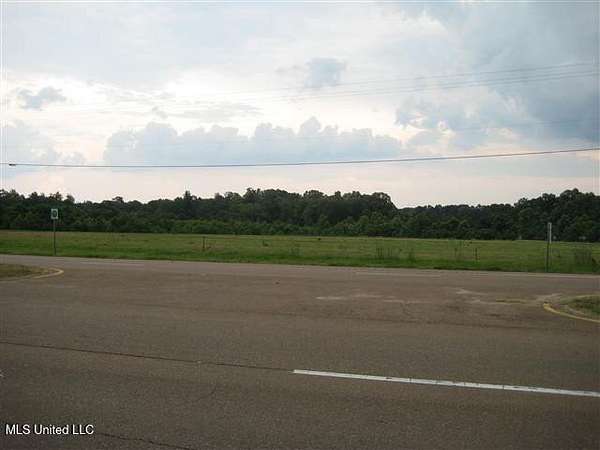 3.27 Acres of Land for Sale in Natchez, Mississippi