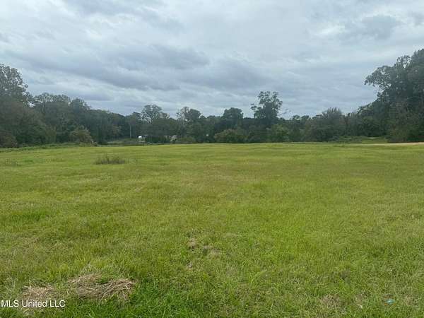 3.43 Acres of Commercial Land for Sale in Natchez, Mississippi