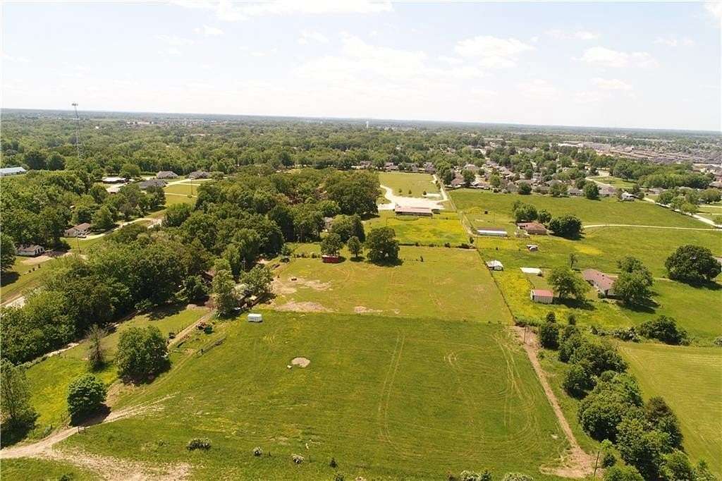 10 Acres of Residential Land for Sale in Pea Ridge, Arkansas