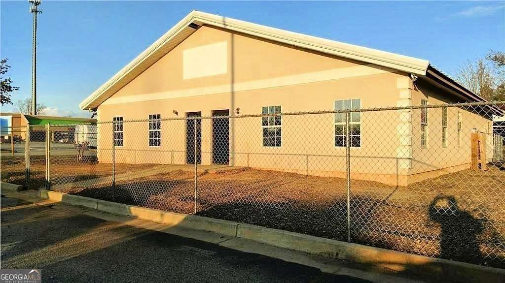 1.5 Acres of Improved Commercial Land for Sale in Athens, Georgia