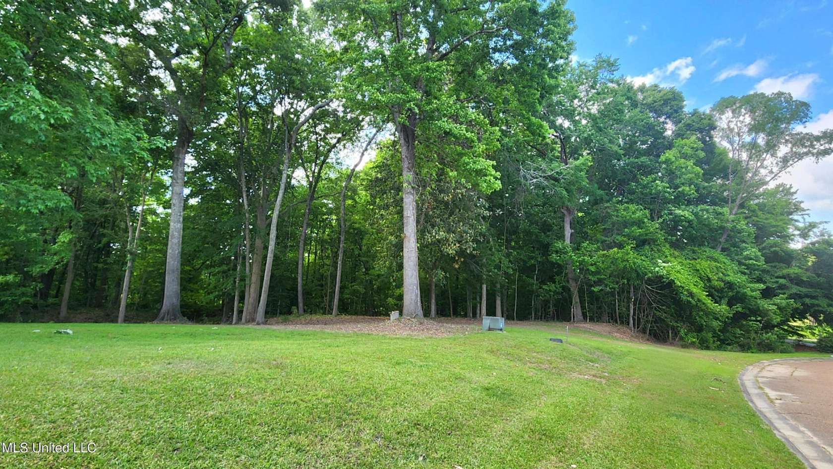 0.48 Acres of Residential Land for Sale in Natchez, Mississippi